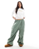Dakota crew neck sweatshirt in white