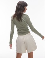 rib curve hem long sve tee in soft khaki