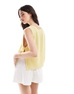 knitted split side tank top in lemon