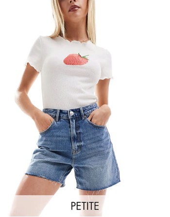 Petite denim dad short in medium blue