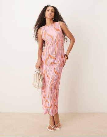 plisse sveless midi dress in pink swirl print