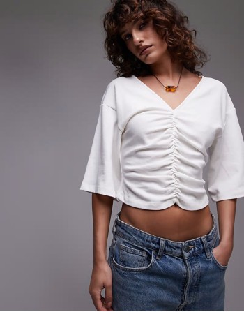 ruched v-neck short sve top in ivory