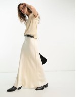 v neck t-shirt in gold metallic