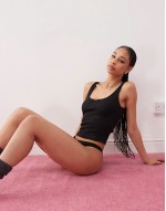 Kalinda pointelle frill edge set in black